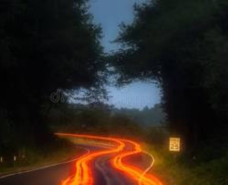 Plus vite que la vitesse de la lumière ?!